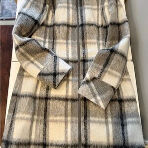 Jones New York Plaid Teddy Jacket in Gray and White